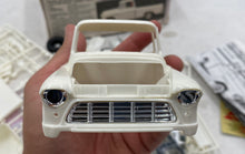 Load image into Gallery viewer, Amt 1955 Chevrolet Cameo Pickup Model