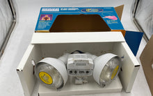 Load image into Gallery viewer, Eml Technologies Thermal True Range Electro Optical Motion Sensor Light
