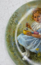 Load image into Gallery viewer, Reco Decorative "Little Miss Muffet" Plate
