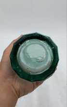 Load image into Gallery viewer, Clear Glass Flower Vase
