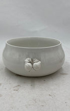 Load image into Gallery viewer, Williams Sonoma Vintage Soup Toureen
