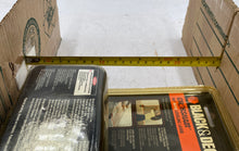 Load image into Gallery viewer, Black &amp; Decker CROSSHAIR 90 degree Auto Laser Level BDL400S W/ Case
