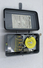 Load image into Gallery viewer, Dayton Pool Pump &amp; Heater Timer
