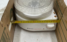 Load image into Gallery viewer, Black &amp; Decker Hs80 Handy Steamer 2 Qt Food Steamer 4 Cup Rice Cooker Maker
