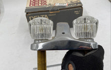 Load image into Gallery viewer, Delta Bath Sink Faucet And Drain
