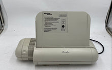 Load image into Gallery viewer, Swingline 535 Electric Hole Punch
