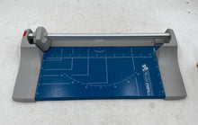 Load image into Gallery viewer, Dahle 507 Personal Rotary Trimmer
