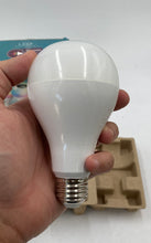Load image into Gallery viewer, General Electrics Led Plus Lightbulbs Color Changing And Speakers (2)
