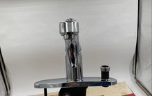 Load image into Gallery viewer, Delta Single Handle Kitchen Faucet With Side Sprayer
