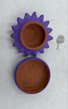 Load image into Gallery viewer, Mazatlán Pottery Trinket Box
