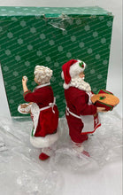Load image into Gallery viewer, Kurt Adler 10.5 Inch Fabriché Mr. And Mrs. Claus Dessert Set
