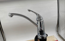 Load image into Gallery viewer, Delta Single Handle Kitchen Faucet With Side Sprayer
