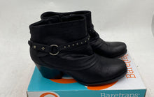 Load image into Gallery viewer, Baretraps Black Platform Heel Women 8
