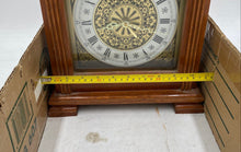 Load image into Gallery viewer, Mantlepiece Clock
