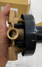 Load image into Gallery viewer, Jaclo Thermostatic Cycling Valve
