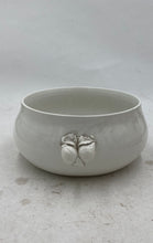 Load image into Gallery viewer, Williams Sonoma Vintage Soup Toureen
