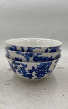 Load image into Gallery viewer, Royal Norfolk Blue And White Soup Bowls (3)
