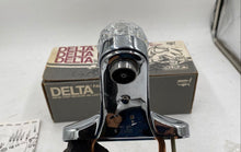 Load image into Gallery viewer, Delta One Handle Bathroom Sink And Drain
