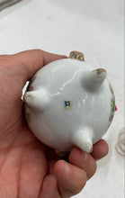Load image into Gallery viewer, Porcelain Oil Lamp
