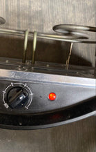 Load image into Gallery viewer, Hamilton Beach Raclette Portable Party Grill
