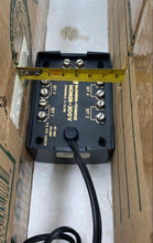 Load image into Gallery viewer, Vintage Blonder-Tongue Homer-300V Antenna Amplifier
