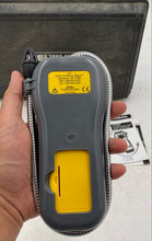 Load image into Gallery viewer, Uei Test Instruments Lpkit Leak And Pressure Test Kit
