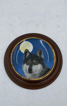 Load image into Gallery viewer, Princeton Gallery "Nightwatch" By Jon Van Zyle Collector Plate
