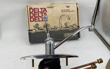 Load image into Gallery viewer, Delta 120lf Classic Single Handle Kitchen Faucet
