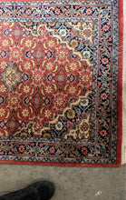 Load image into Gallery viewer, Tabriz 8 X 2.5 Indian Rug
