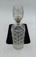 Load image into Gallery viewer, Seagram Vintage Clear Glass Liquor Decanter
