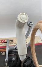 Load image into Gallery viewer, Delta Single Handle Kitchen Faucet With Side Sprayer
