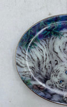Load image into Gallery viewer, "Tender Pause" By Kayomi Harai Collector Plate
