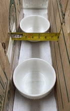 Load image into Gallery viewer, White Elements Ceramic Bowl Holder

