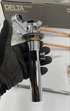 Load image into Gallery viewer, Delta One Handle Bathroom Sink And Drain
