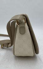 Load image into Gallery viewer, Giani Bernini Winter Floral Small Saddle Crossbody Bag
