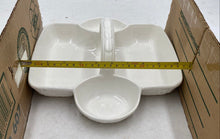 Load image into Gallery viewer, White Elements Ceramic Bowl Holder
