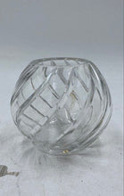 Load image into Gallery viewer, Clear Crystal Decorative Bowl
